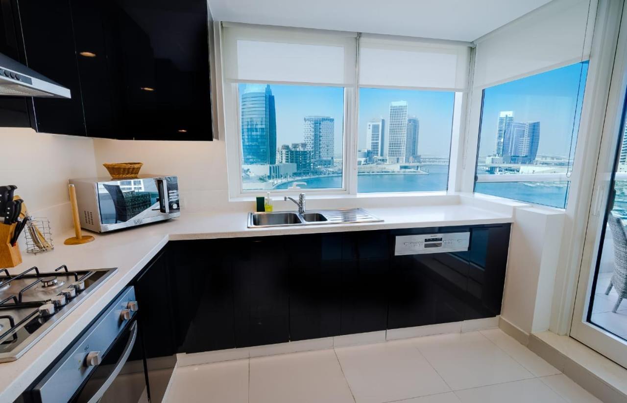 Waterfront Downtown- Damac Maison Canal View Дубай Екстериор снимка