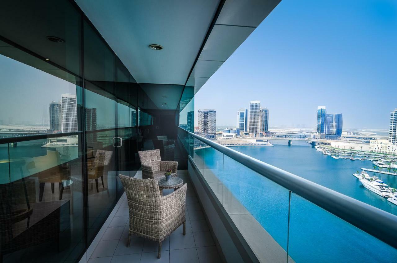 Waterfront Downtown- Damac Maison Canal View Дубай Екстериор снимка